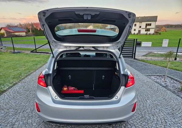 Ford Fiesta cena 42900 przebieg: 91908, rok produkcji 2018 z Kutno małe 596